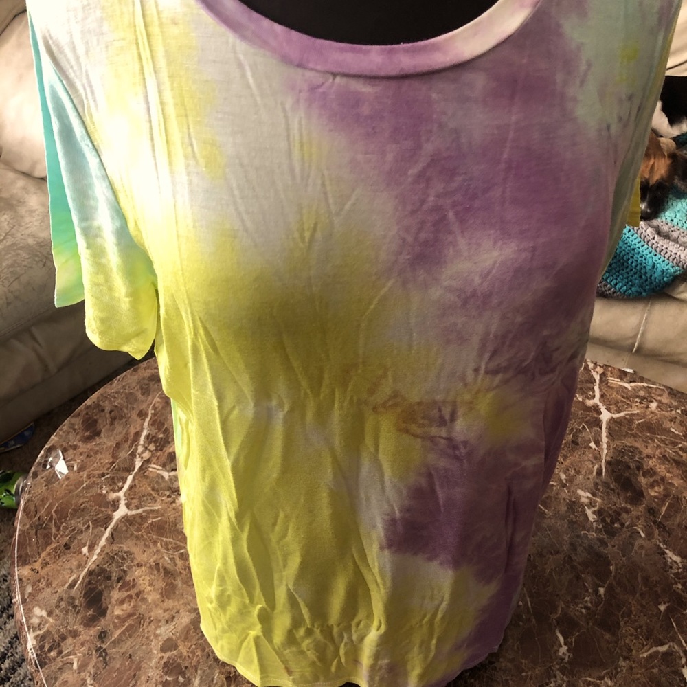 New in package tie dye top